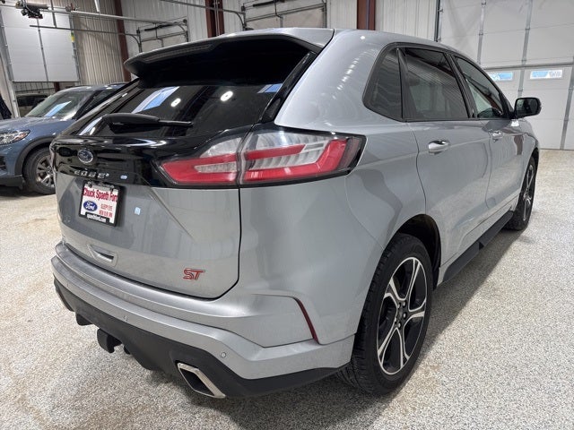 2021 Ford Edge ST