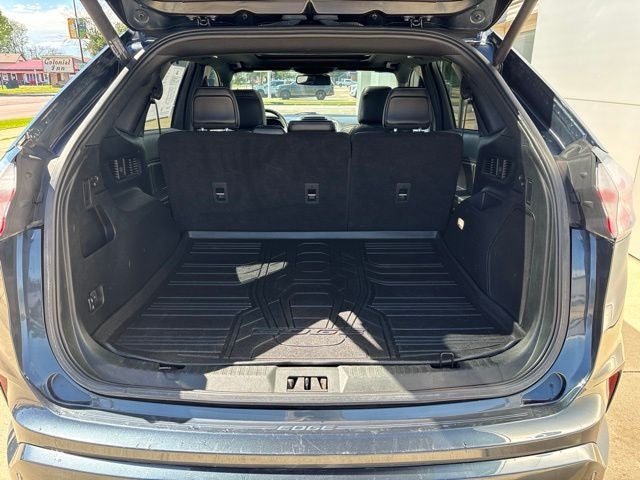 2022 Ford Edge ST