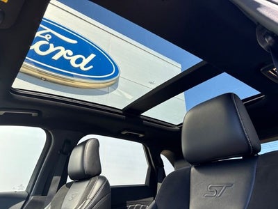 2022 Ford Edge ST