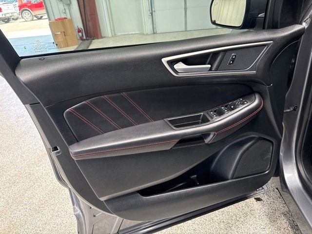 2024 Ford Edge ST Line