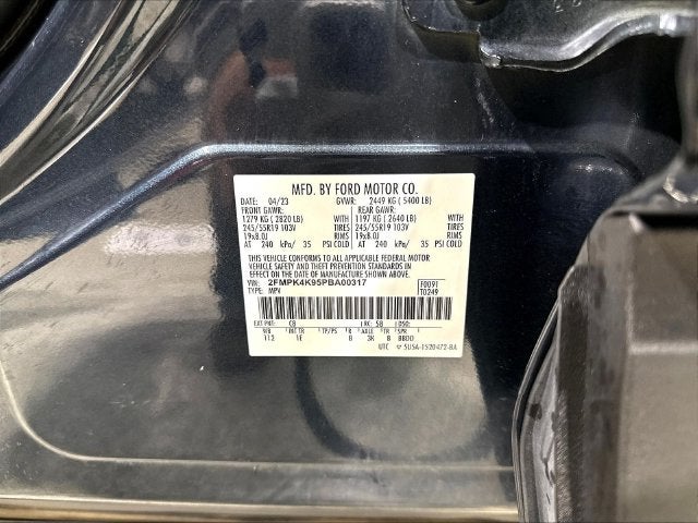 2023 Ford Edge Titanium