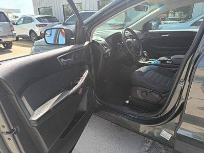 2015 Ford Edge SE