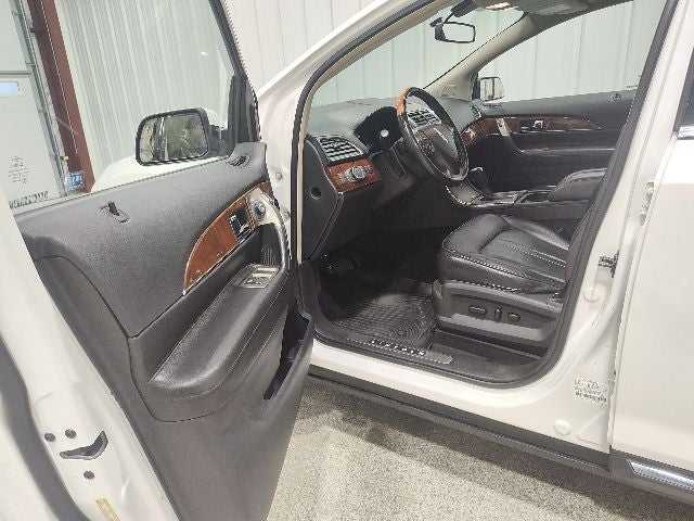 2013 Lincoln MKX Base