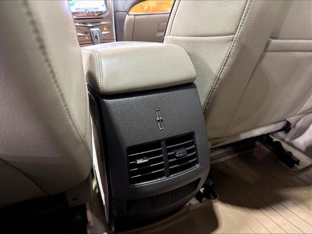 2015 Lincoln MKX Base