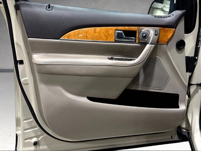 2015 Lincoln MKX Base