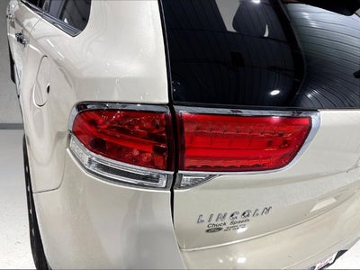2015 Lincoln MKX Base