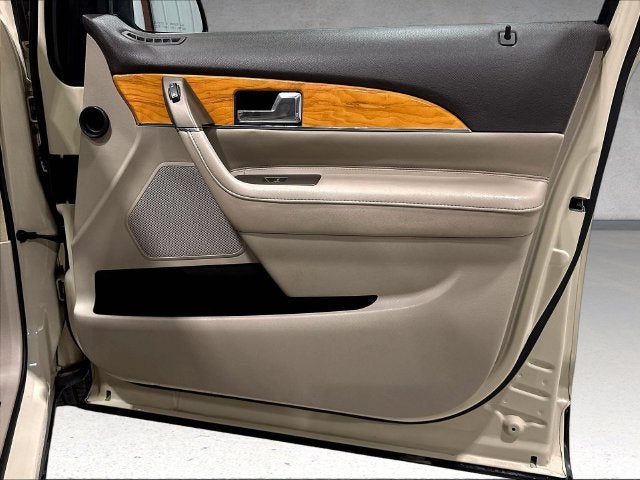 2015 Lincoln MKX Base