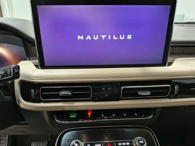 2021 Lincoln Nautilus Reserve