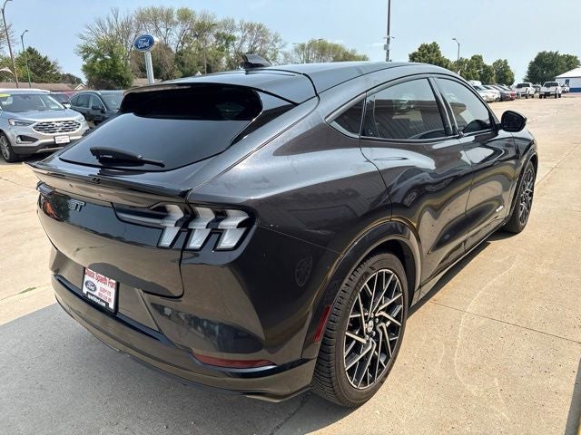 2022 Ford Mustang Mach-E GT