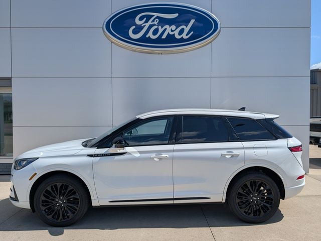 Used 2023 Lincoln Corsair Base with VIN 5LMCJ1DA7PUL08006 for sale in Sleepy Eye, Minnesota