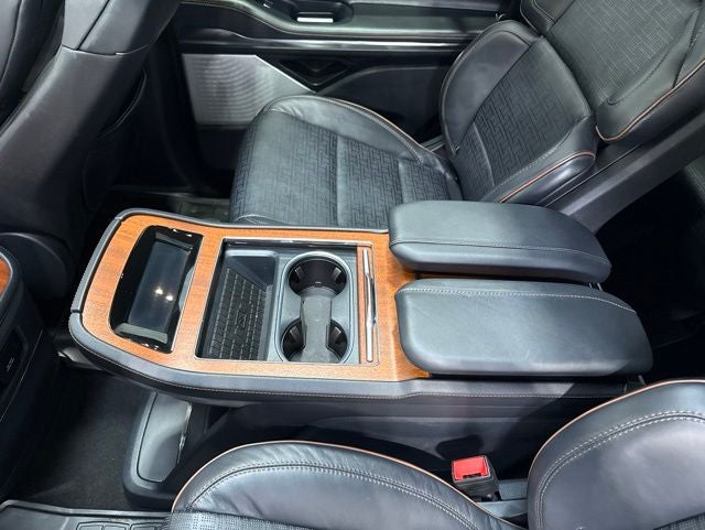 2025 Lincoln Navigator Black Label