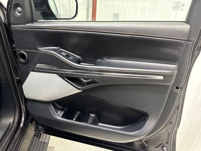 2025 Lincoln Navigator Black Label