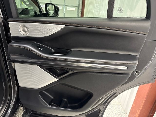 2025 Lincoln Navigator Black Label