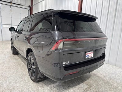 2025 Lincoln Navigator Black Label