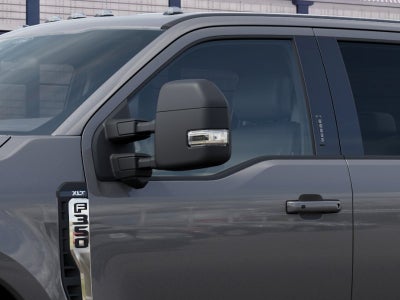2027 Ford Super Duty F-350® XLT