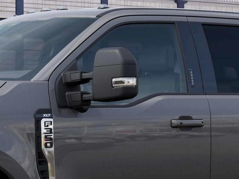 2027 Ford Super Duty F-350® XLT