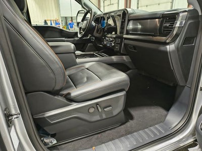 2027 Ford Super Duty F-350® Lariat®