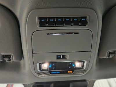 2027 Ford Super Duty F-350® Lariat®