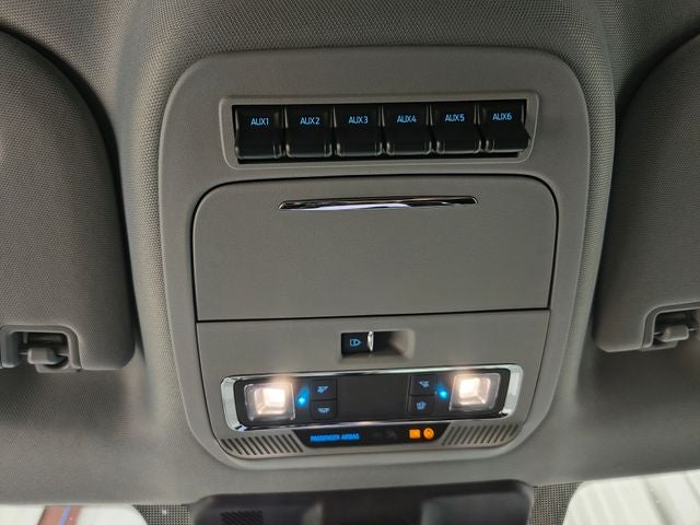 2027 Ford Super Duty F-350® Lariat®