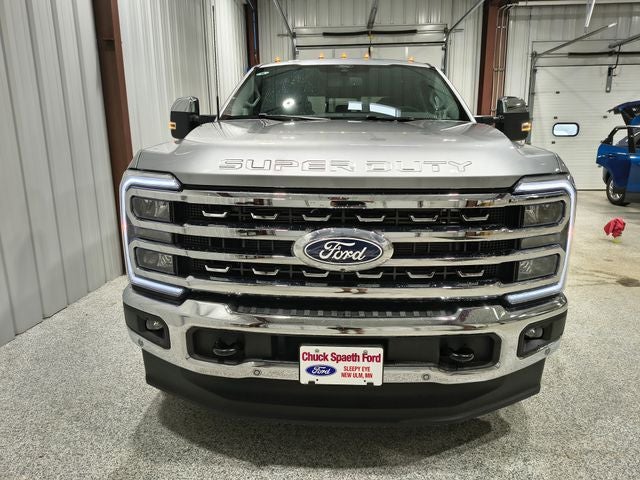2027 Ford Super Duty F-350® Lariat®