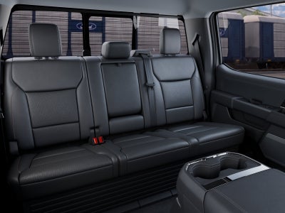 2027 Ford Super Duty F-350® Lariat®