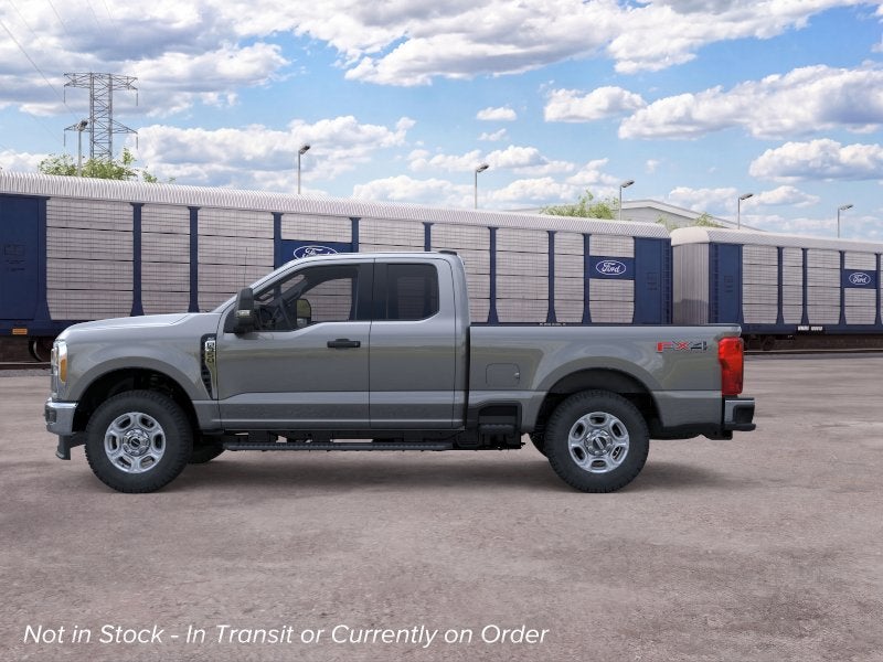 2026 Ford Super Duty F-350® XLT
