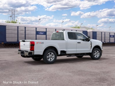 2027 Ford Super Duty F-350® XLT